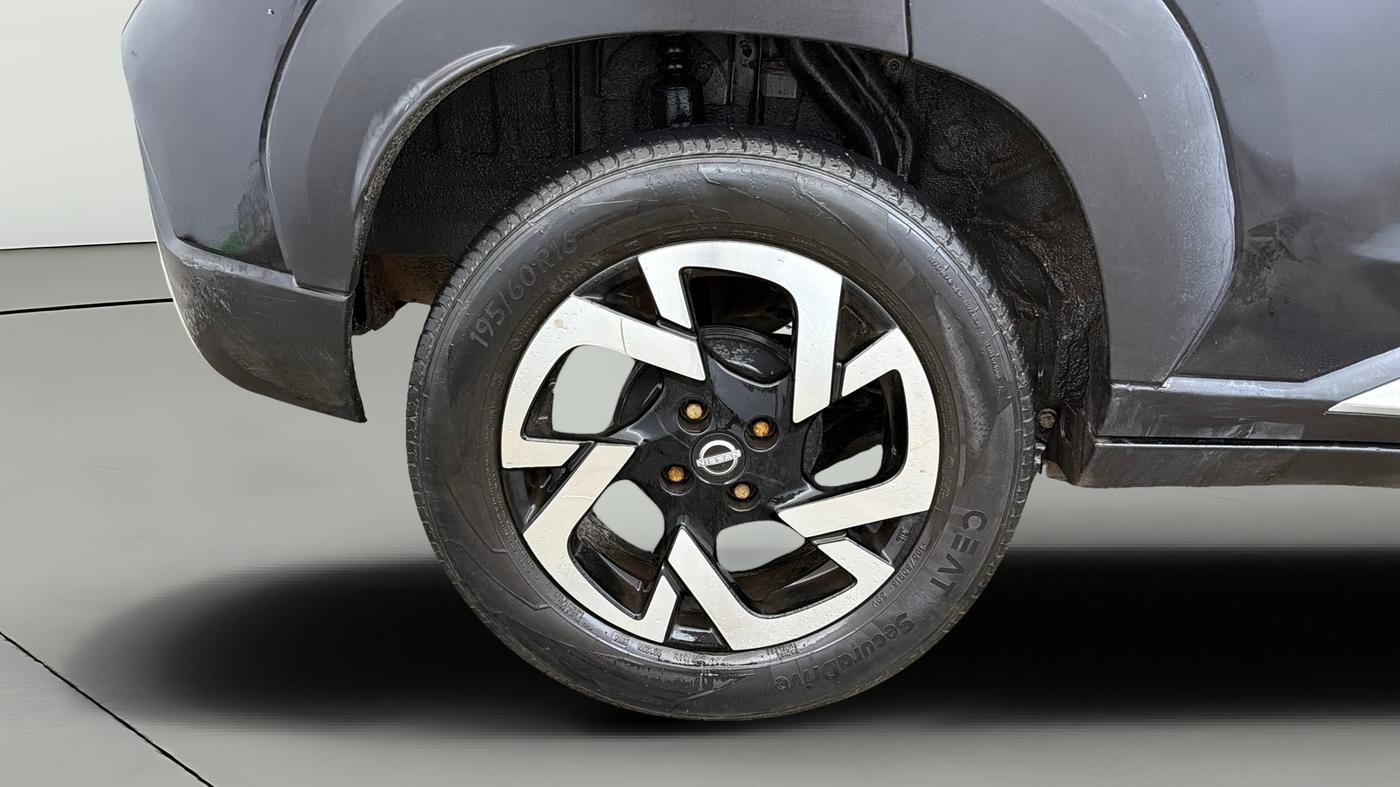 2022 Nissan MAGNITE XV PREMIUM, Petrol, Manual, 71,827 km, Right Rear Wheel