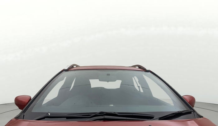 2020 Nissan Kicks XV 1.5, Petrol, Manual, 1,05,805 km, Front Windshield