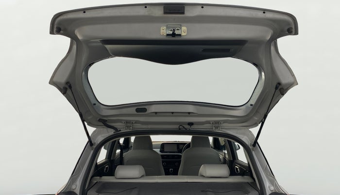 2022 Hyundai GRAND I10 NIOS ASTA AMT 1.2 KAPPA VTVT, Petrol, Automatic, 16,256 km, Boot Door Open