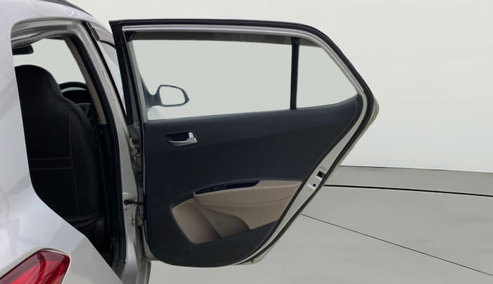 2018 Hyundai Grand i10 SPORTZ AT 1.2 KAPPA VTVT, Petrol, Automatic, 63,174 km, RHS Rear Door