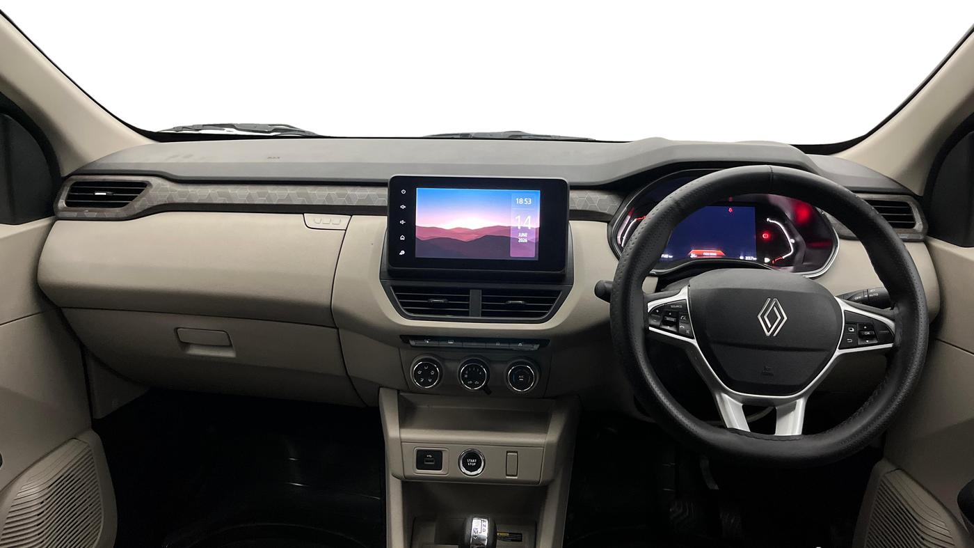 2025 Renault TRIBER Emotion EASY-R AMT, Petrol, Automatic, 7,119 km, Dashboard