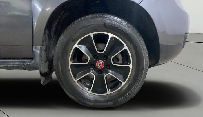 2018 Renault Duster 85 PS RXS MT DIESEL, Diesel, Manual, 87,335 km, Right Front Wheel