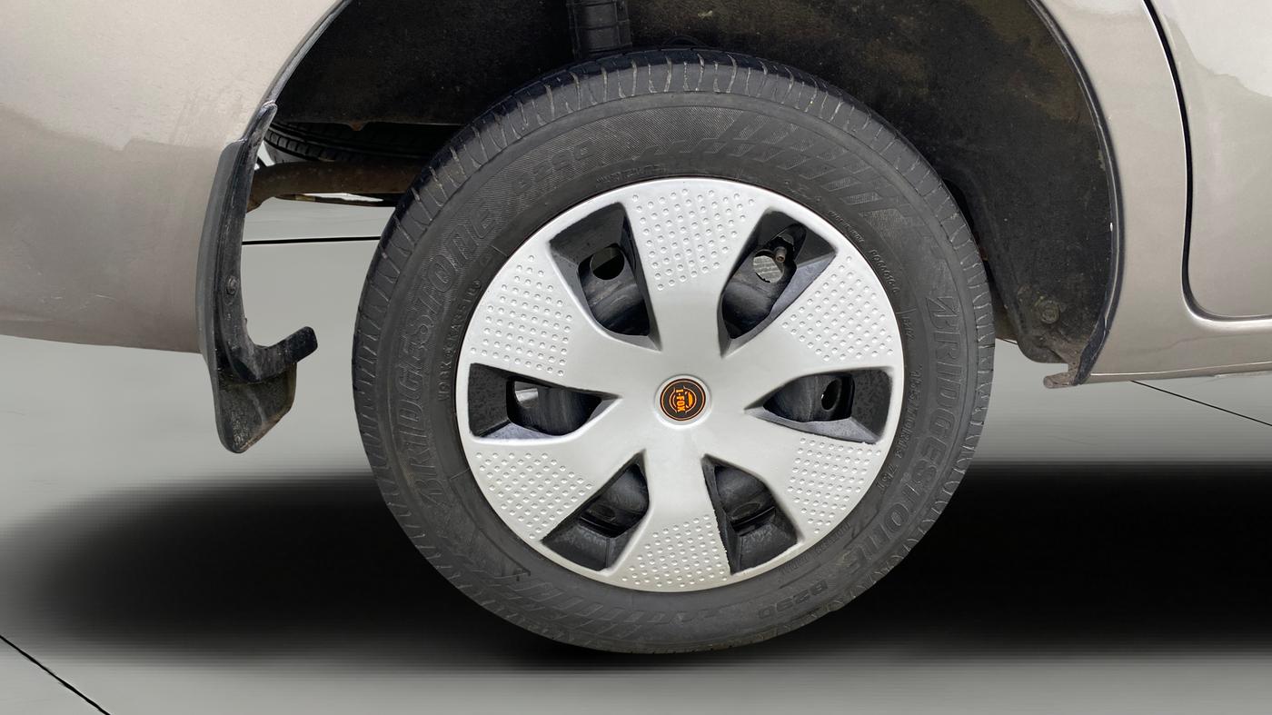 2015 Datsun Go Plus T, Petrol, Manual, 60,217 km, Right Rear Wheel