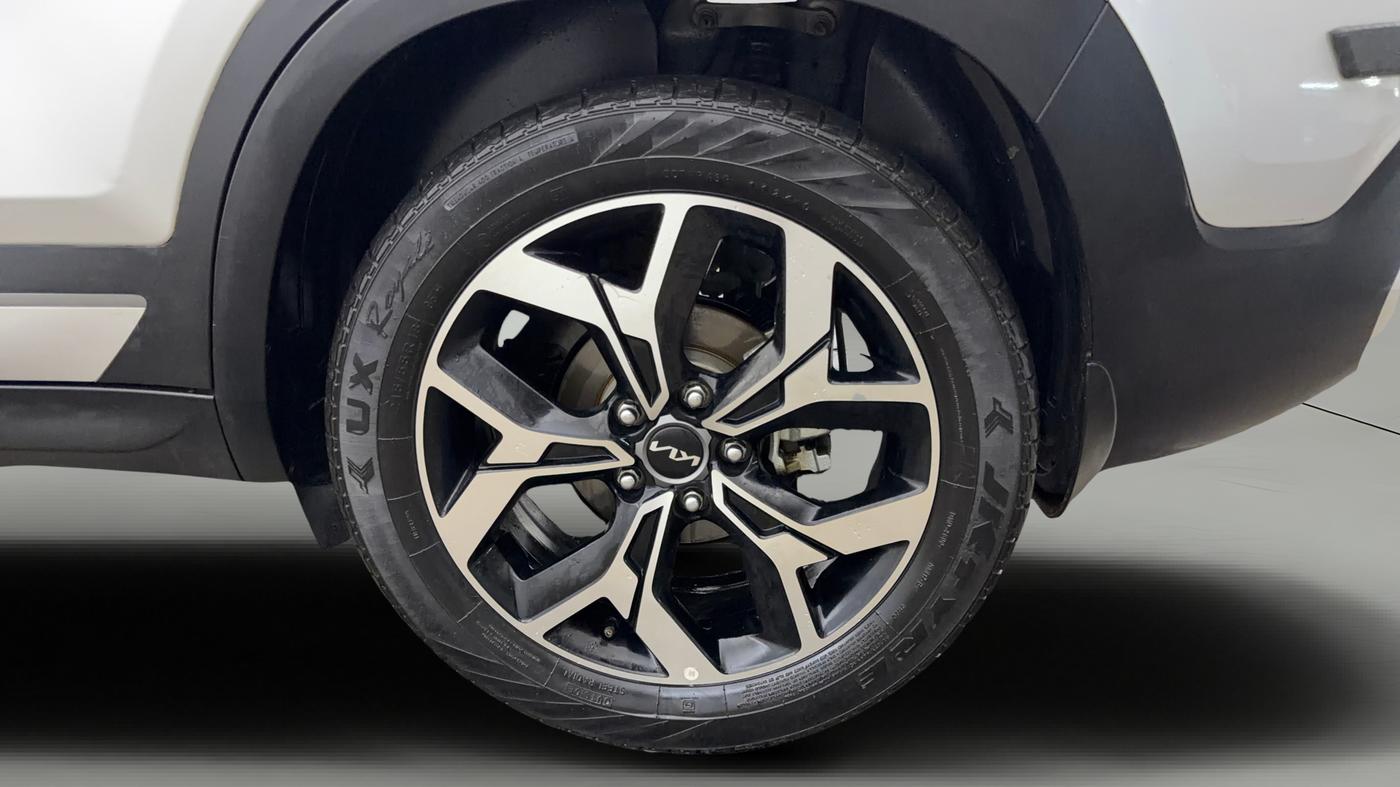 2024 KIA SELTOS  GTX Plus 1.5 Turbo Petrol DCT, Petrol, Automatic, 30,710 km, Left Rear Wheel