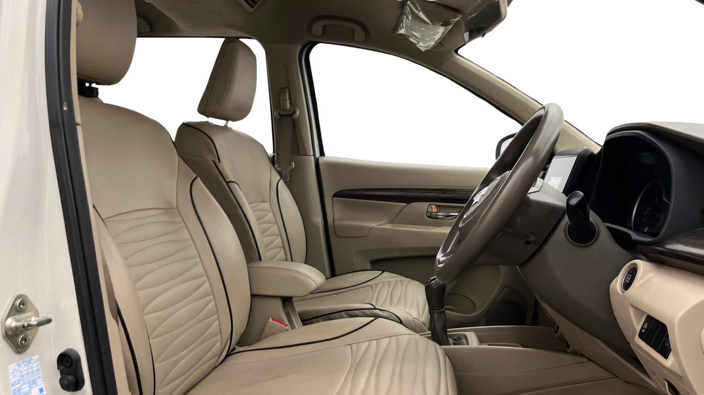 2020 Maruti Ertiga ZXI SHVS, Petrol, Manual, 46,179 km, Right Side Front Door Cabin