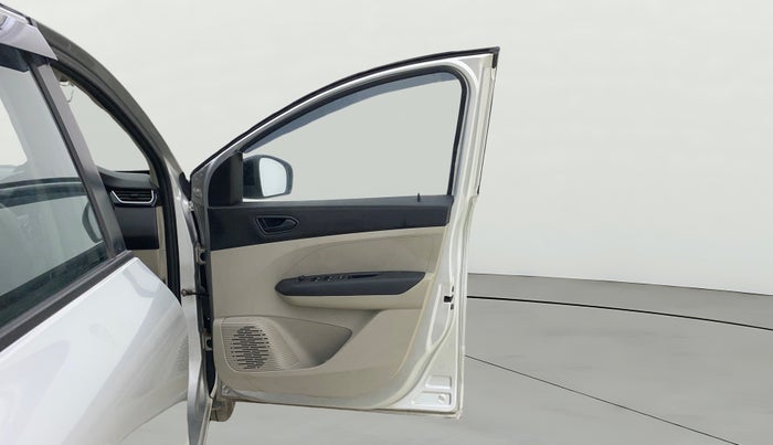 2025 Renault TRIBER RXT, CNG, Manual, 4,991 km, RHS Front Door