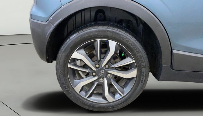 2019 Mahindra XUV300 W8 (O) 1.2 PETROL, Petrol, Manual, 50,713 km, Right Rear Wheel