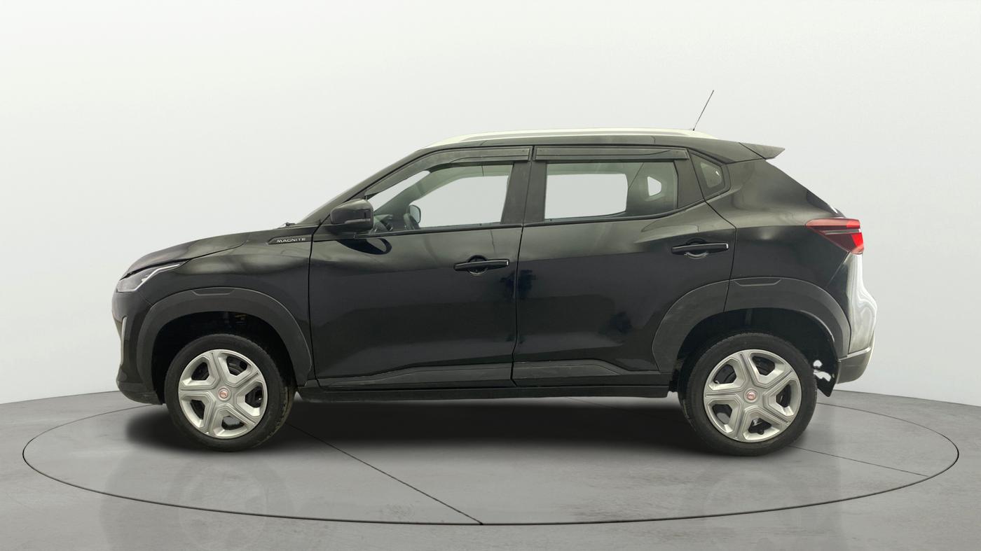 2022 Nissan MAGNITE XL, Petrol, Manual, 70,483 km, Left Side