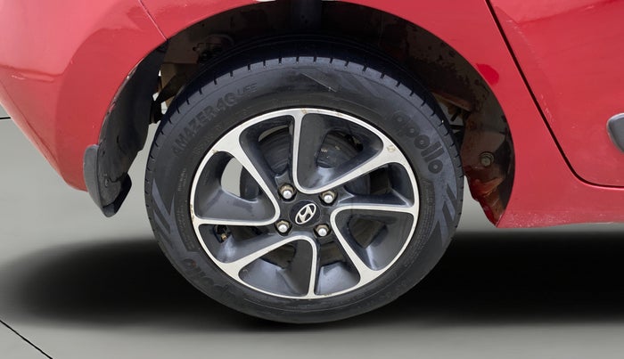 2017 Hyundai Grand i10 ASTA 1.2 KAPPA VTVT, Petrol, Manual, 1,03,772 km, Right Rear Wheel