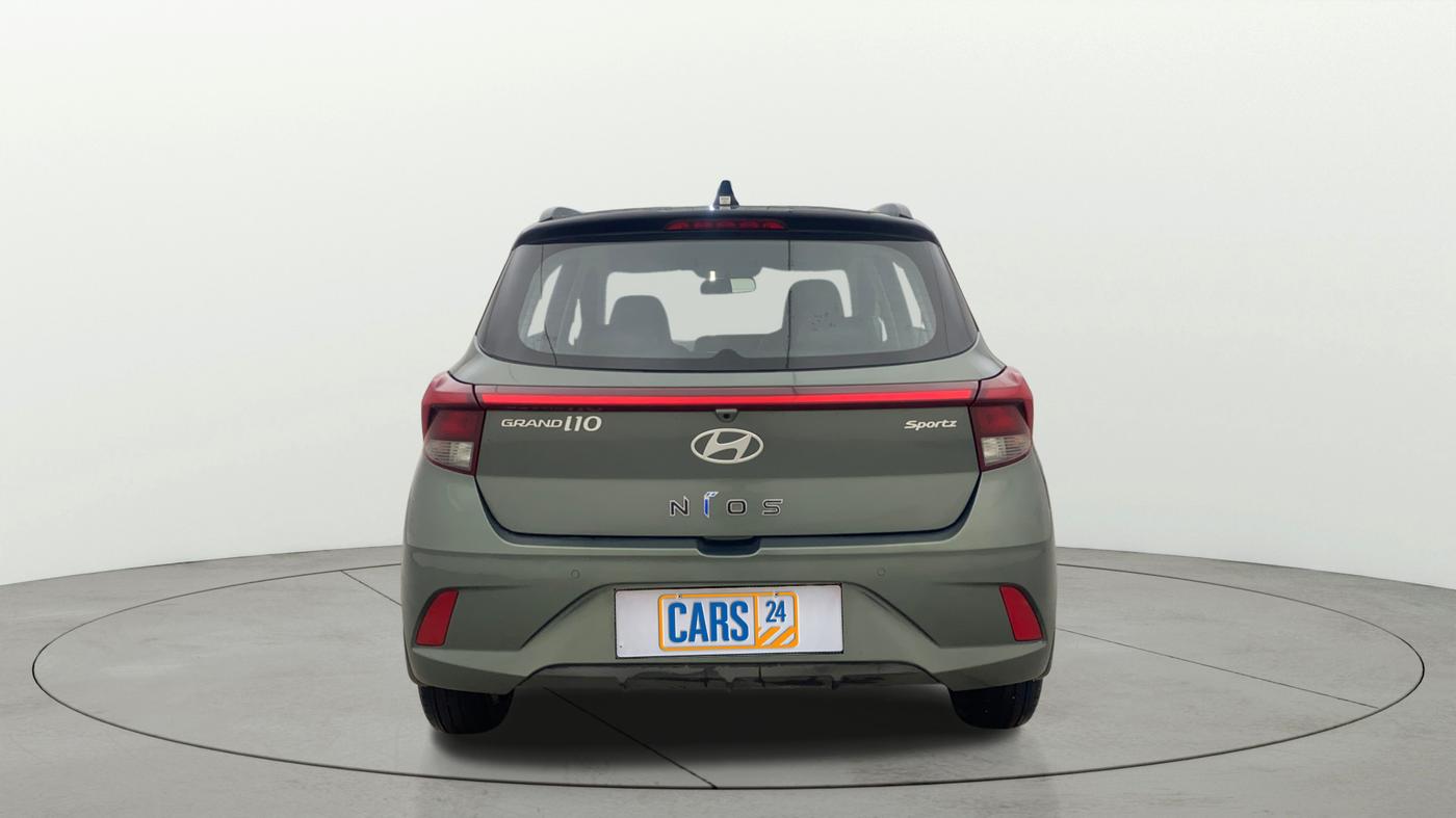 2023 Hyundai GRAND I10 NIOS SPORTZ 1.2 KAPPA VTVT DUAL TONE, Petrol, Manual, 16,697 km, Back/Rear
