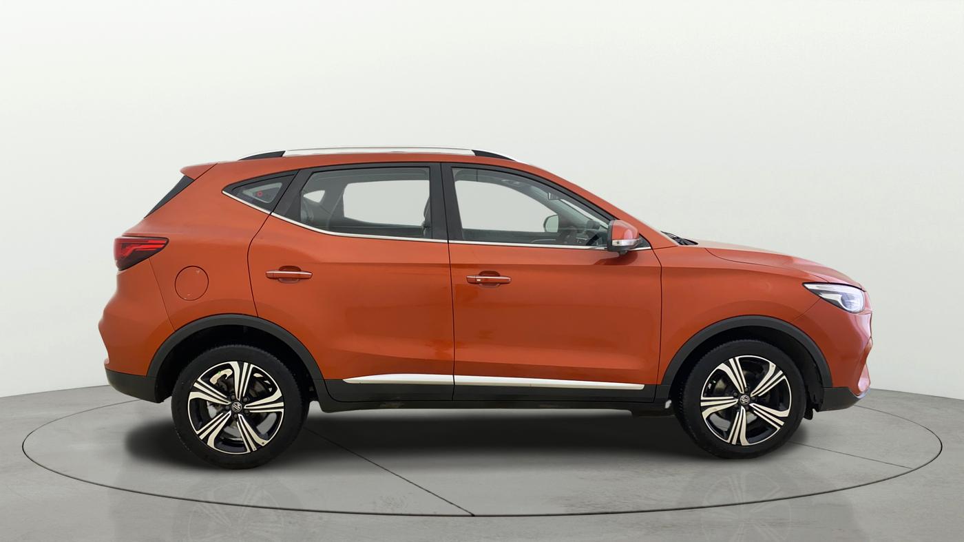 2021 MG ASTOR SAVVY 1.5 CVT S RED, Petrol, Automatic, 44,832 km, Right Side View