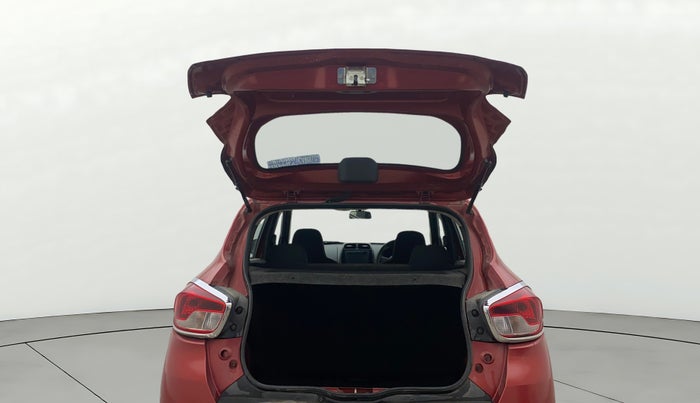 2017 Renault Kwid RXT 1.0 AMT, Petrol, Automatic, 82,539 km, Boot Door Open