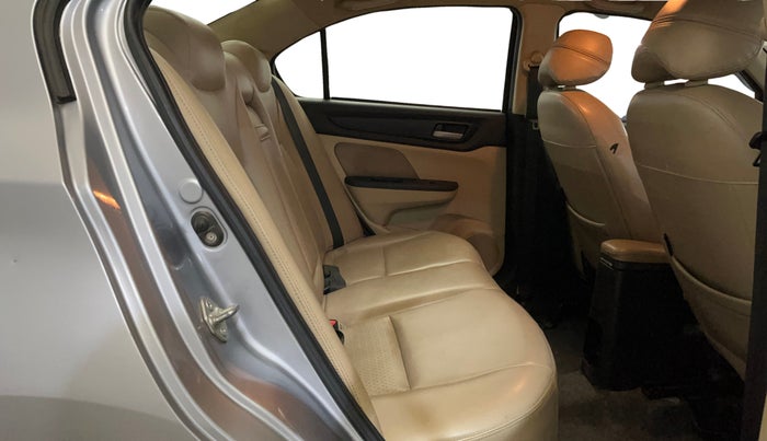 2021 Honda Amaze 1.2L I-VTEC VX CVT, CNG, Automatic, 95,212 km, Right Side Rear Door Cabin