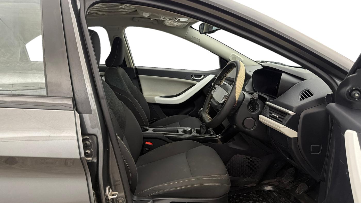 2024 Tata NEXON CREATIVE + SUNROOF 1.2 PETROL, Petrol, Manual, 15,192 km, Right Side Front Door Cabin
