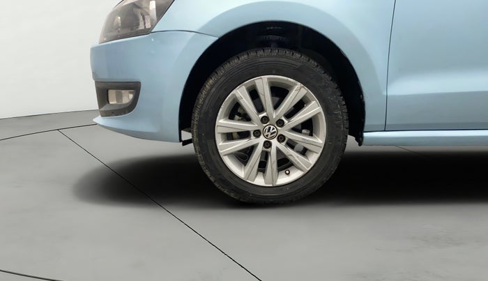 2012 Volkswagen Polo HIGHLINE1.2L, Petrol, Manual, 60,711 km, Left Front Wheel