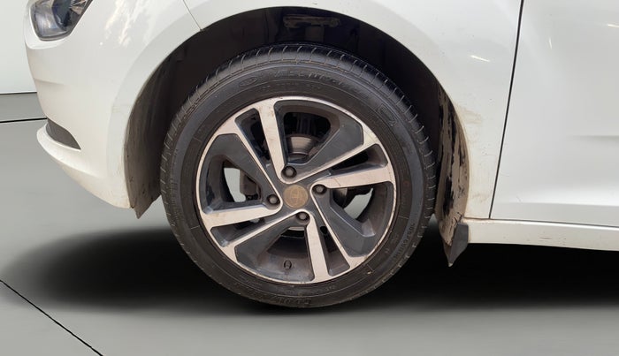 2020 Tata ALTROZ XZ PETROL, Petrol, Manual, 86,126 km, Left Front Wheel