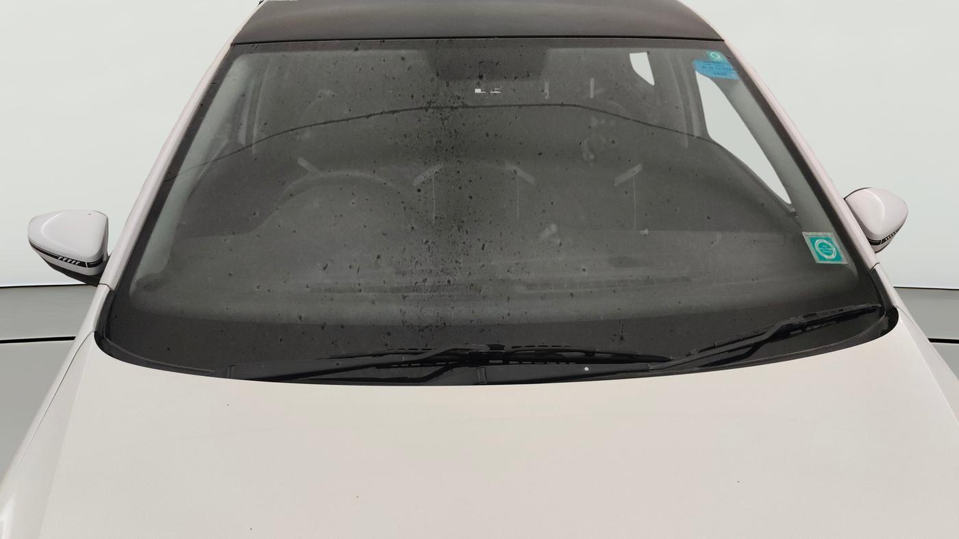 2020 Volkswagen Polo TRENDLINE 1.0L, Petrol, Manual, 80,392 km, Front Windshield