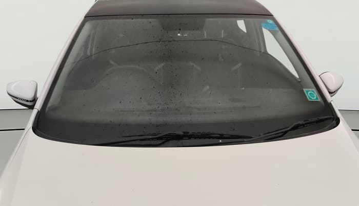 2020 Volkswagen Polo TRENDLINE 1.0L, Petrol, Manual, 80,392 km, Front Windshield