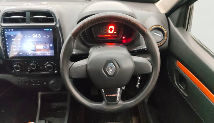 2017 Renault Kwid CLIMBER 1.0, Petrol, Manual, 56,146 km, Steering Wheel Close Up