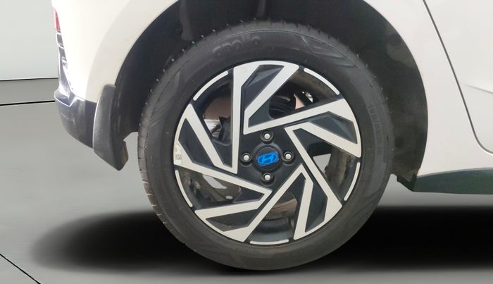 2024 Hyundai NEW I20 ASTA (O) 1.2 IVT, Petrol, Automatic, 9,274 km, Right Rear Wheel