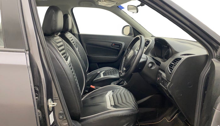 2020 Maruti Vitara Brezza VXI AT SHVS, Petrol, Automatic, 60,281 km, Right Side Front Door Cabin