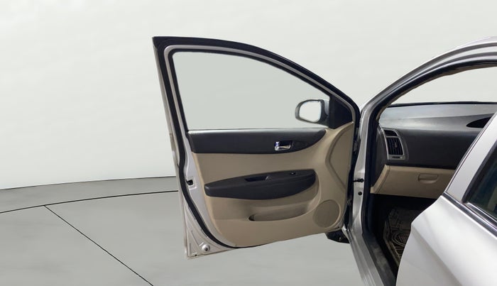 2013 Hyundai i20 SPORTZ 1.2, Petrol, Manual, 53,130 km, LHS Front Door