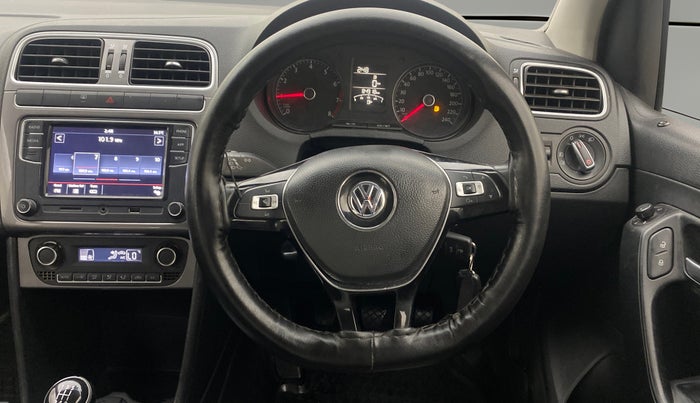 2019 Volkswagen Polo HIGHLINE PLUS 1.0 16 ALLOY, Petrol, Manual, 84,906 km, Steering Wheel Close Up