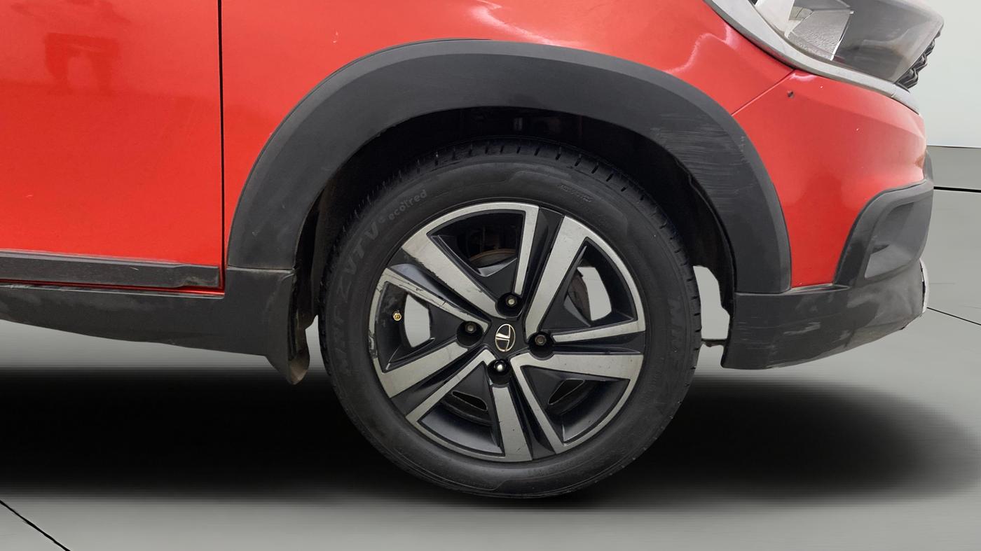 2021 Tata TIAGO NRG XZ MT, Petrol, Manual, 59,561 km, Right Front Wheel
