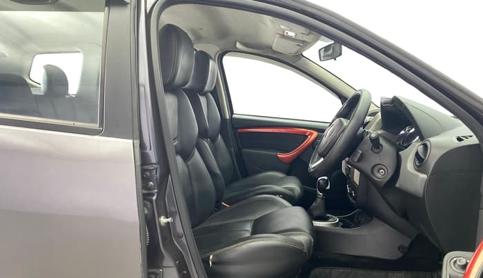2018 Renault Duster RXS CVT, Petrol, Automatic, 1,19,928 km, Right Side Front Door Cabin