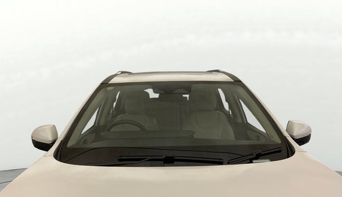 2023 Mahindra XUV700 AX7 Petrol MT 7 STR, Petrol, Manual, 24,144 km, Front Windshield