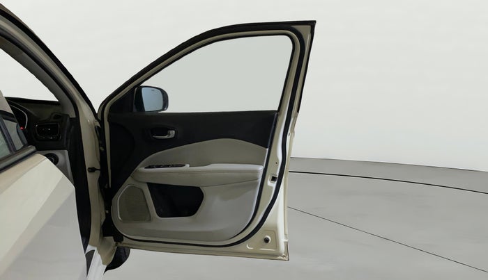 2018 Jeep Compass LIMITED 1.4 PETROL AT, Petrol, Automatic, 100 km, RHS Front Door