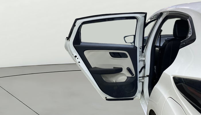 2024 Tata ALTROZ XE CNG, CNG, Manual, 17,614 km, LHS Rear Door