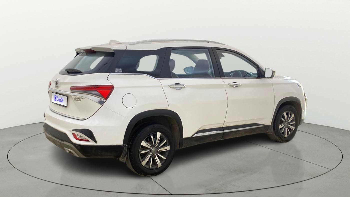 2020 MG HECTOR PLUS SMART 2.0 DIESEL TURBO MT 6-STR, Diesel, Manual, 1,42,342 km, Right Back Diagonal