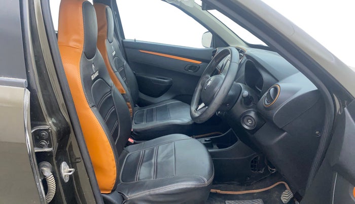 2019 Renault Kwid CLIMBER 1.0 AMT, Petrol, Automatic, 33,204 km, Right Side Front Door Cabin