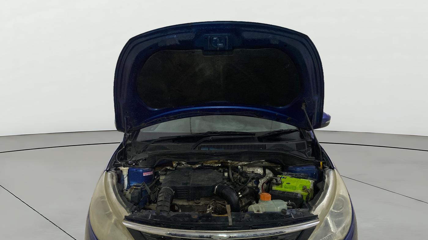 2015 Tata Zest XT PETROL, Petrol, Manual, 42,277 km, Open Bonet