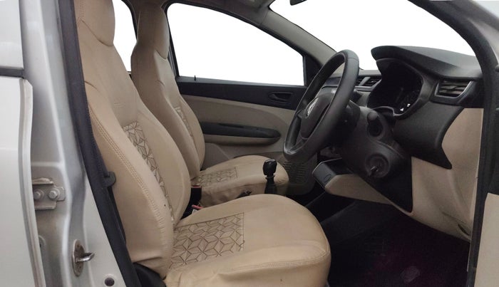 2022 Renault TRIBER RXE MT, Petrol, Manual, 39,452 km, Right Side Front Door Cabin