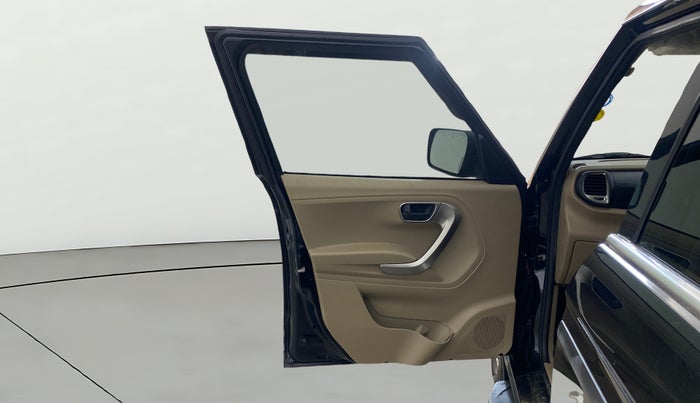 2022 Mahindra BOLERO NEO N10 R, Diesel, Manual, 43,217 km, LHS Front Door