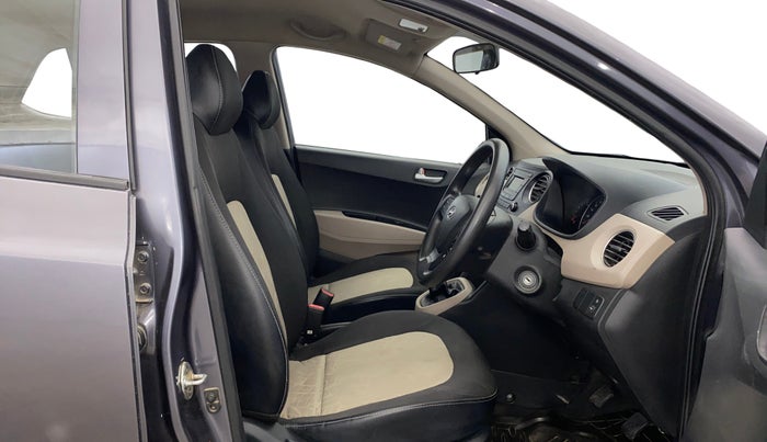 2016 Hyundai Grand i10 SPORTZ 1.2 KAPPA VTVT, Petrol, Manual, 35,189 km, Right Side Front Door Cabin