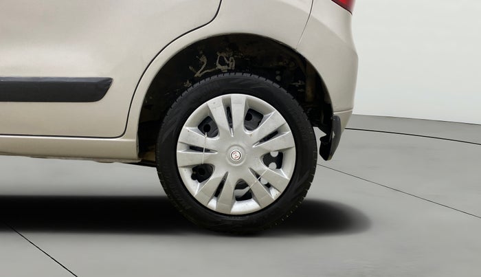 2013 Maruti Wagon R 1.0 VXI, Petrol, Manual, 1,07,300 km, Left Rear Wheel