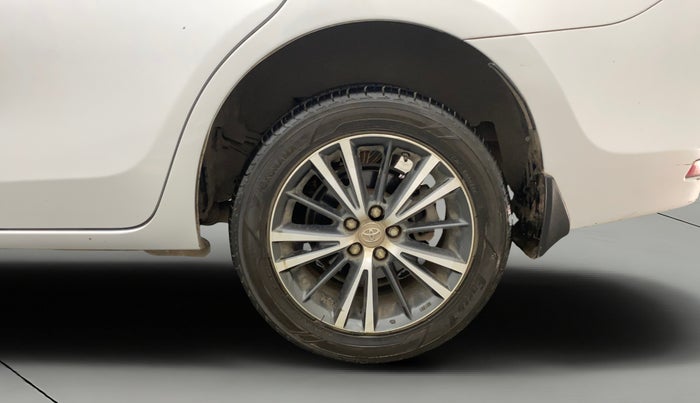 2017 Toyota Corolla Altis GL PETROL, Petrol, Manual, 78,724 km, Left Rear Wheel
