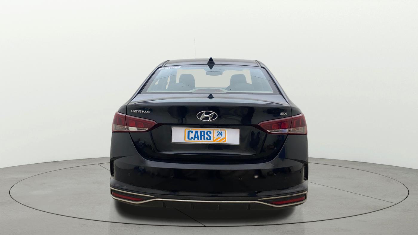 2021 Hyundai Verna SX (O)1.5 MPi, Petrol, Manual, 1,16,629 km, Back/Rear