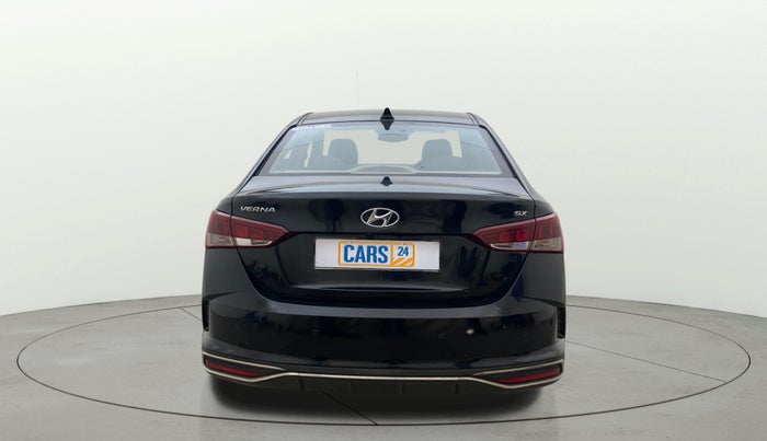 2021 Hyundai Verna SX (O)1.5 MPi, Petrol, Manual, 1,16,629 km, Back/Rear