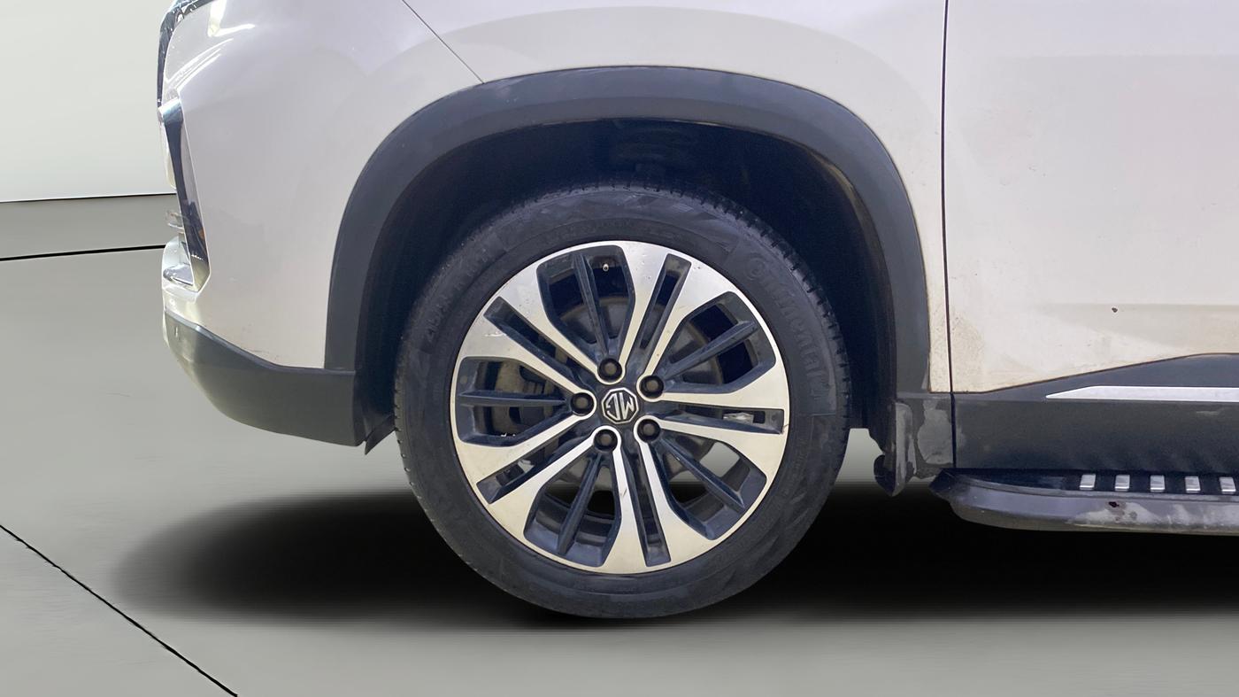 2021 MG HECTOR SHARP 1.5 PETROL CVT, Petrol, Automatic, 74,642 km, Left Front Wheel