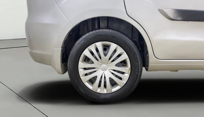 2014 Maruti Ertiga VXI CNG, CNG, Manual, 92,300 km, Right Rear Wheel