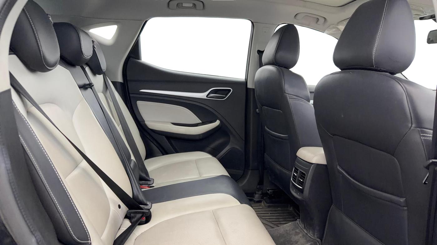 2023 MG ASTOR SHARP 1.5 CVT, Petrol, Automatic, 36,381 km, Right Side Rear Door Cabin