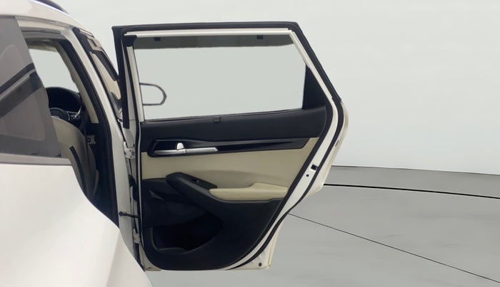 2019 KIA SELTOS HTX 1.5 DIESEL, Diesel, Manual, 1,06,763 km, RHS Rear Door