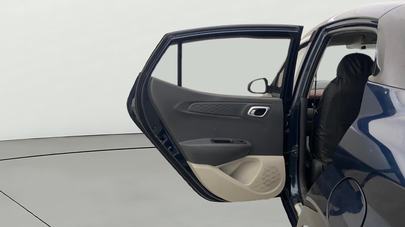 2022 Hyundai AURA SX 1.2 CNG, CNG, Manual, 58,723 km, LHS Rear Door