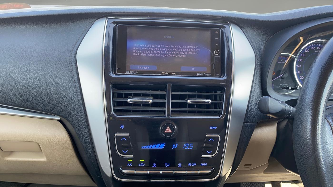 2018 Toyota YARIS VX CVT, Petrol, Automatic, 66,129 km, Air Conditioner