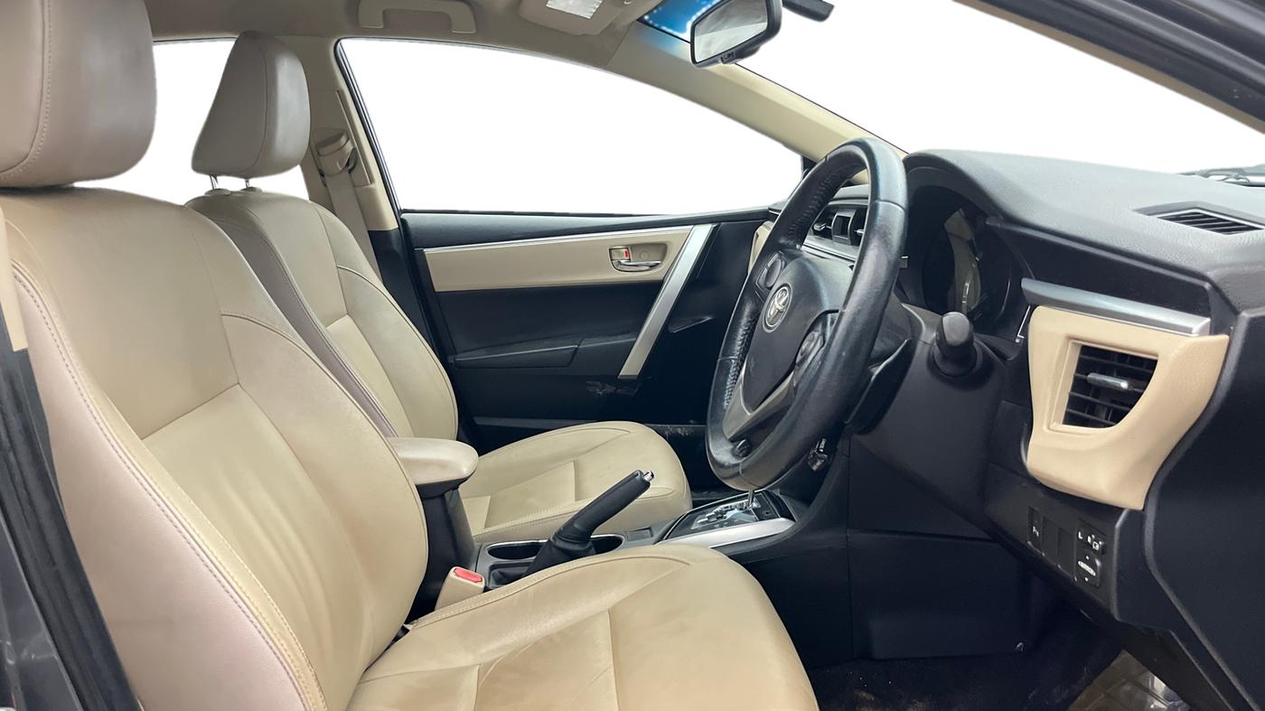 2016 Toyota Corolla Altis VL CVT PETROL, Petrol, Automatic, 81,985 km, Right Side Front Door Cabin