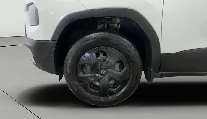 2024 Tata PUNCH ADVENTURE RHYTHM PACK MT, Petrol, Manual, 44,890 km, Left Front Wheel